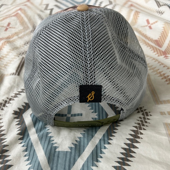 Camo Mesh Cap - Picture 2 of 4